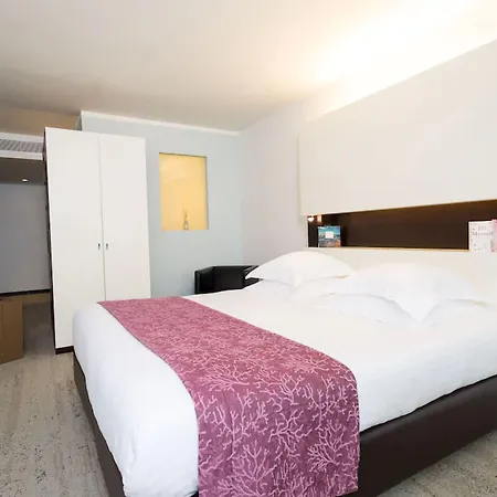 Royal - Luxury Hotel, Residence, & Hotel Antibes