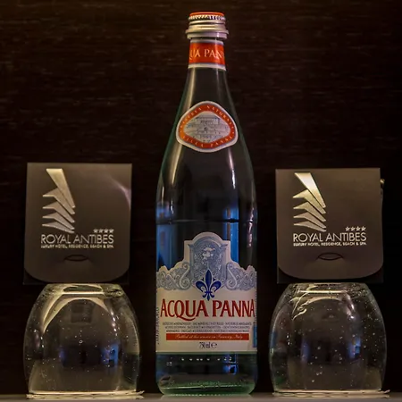 로열 앙티베 - 럭셔리 호텔, 레지던스, 비치&스파 4* 앙티브