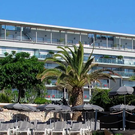 로열 앙티베 - 럭셔리 호텔, 레지던스, 비치&스파 4*