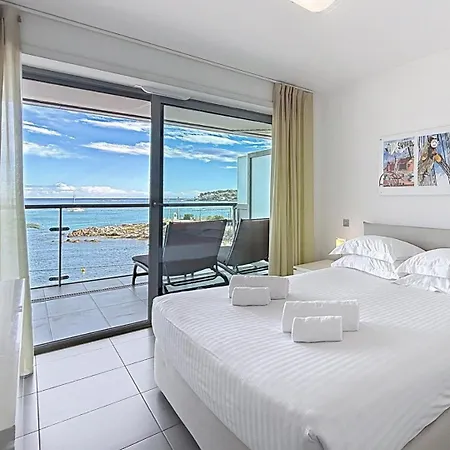 Royal - Luxury Hotel, Résidence, Beach&spa 4* Antibes