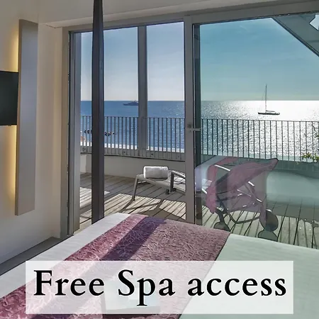 로열 앙티베 - 럭셔리 호텔, 레지던스, 비치&스파 호텔 4*