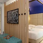 מלון Royal - Luxury Hotel, Residence, & 4*