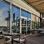 Royal - Luxury Hotel, Residence, & אנטיב