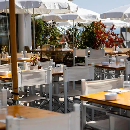 Royal - Luxury Hotel, Residence, & 4*