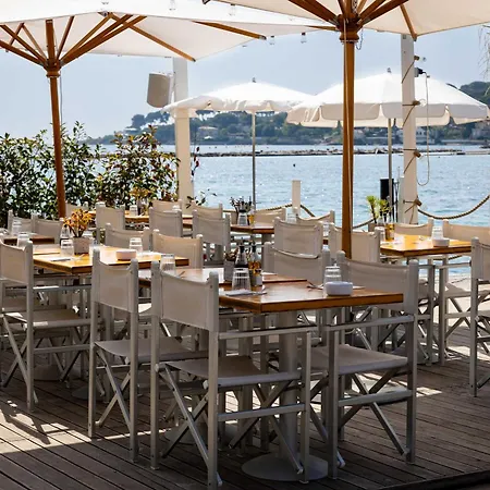 Royal - Luxury Hotel, Residence, & Hotel 4*