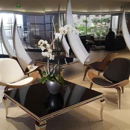 Royal - Luxury Hotel, Residence, & 4*