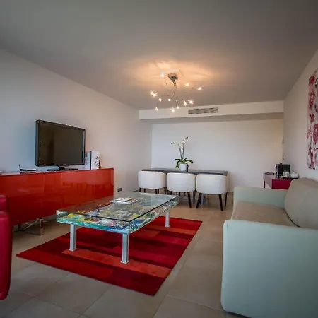 Royal - Luxury Hotel, Residence, & Antibes