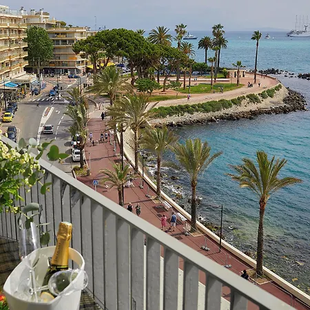 מלון Royal - Luxury Hotel, Residence, &