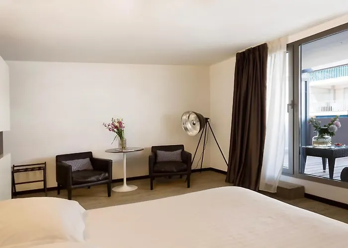 ロイヤル ラグジュアリー レジデンス ビーチ ＆ スパ