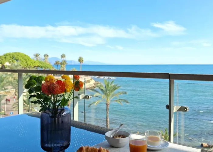 ロイヤル ラグジュアリー レジデンス ビーチ ＆ スパ 4*