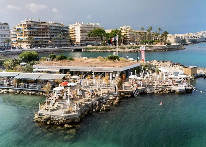 ホテル ロイヤル ラグジュアリー レジデンス ビーチ ＆ スパ アンティーブ