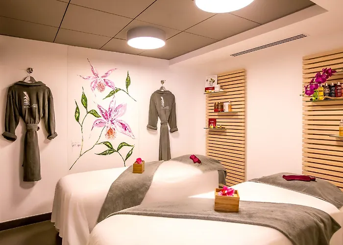 ホテル ロイヤル ラグジュアリー レジデンス ビーチ ＆ スパ