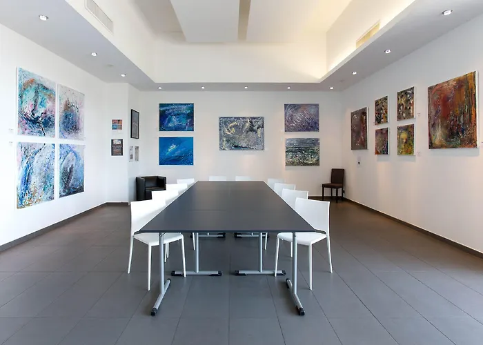 ホテル ロイヤル ラグジュアリー レジデンス ビーチ ＆ スパ 4*