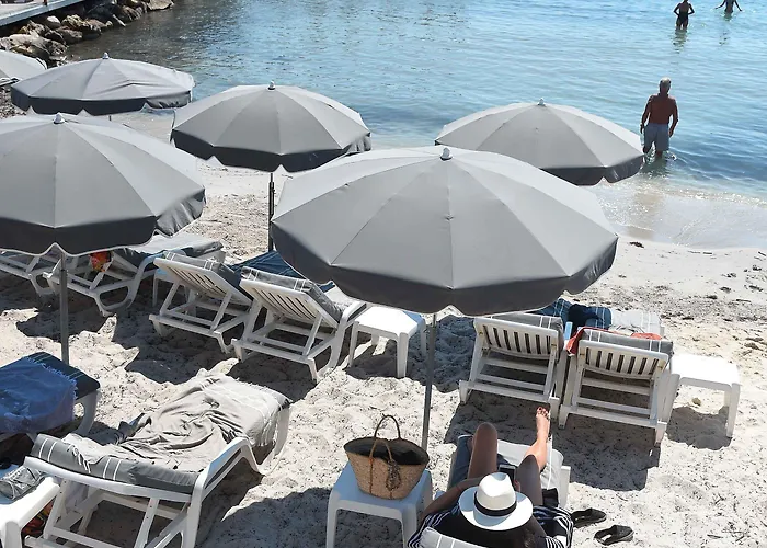 ロイヤル ラグジュアリー レジデンス ビーチ ＆ スパ 4*